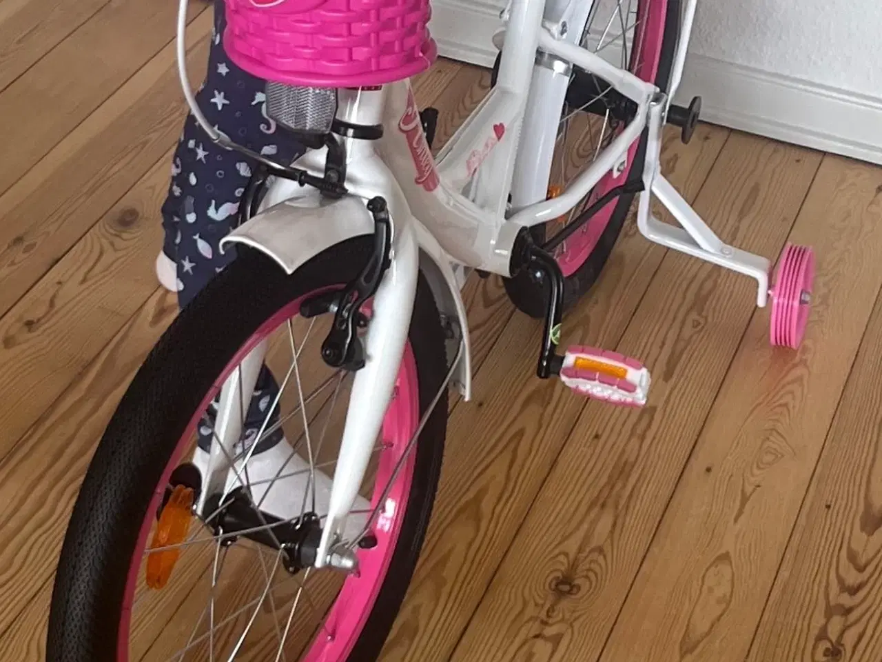 Billede 1 - Børne cykel 18