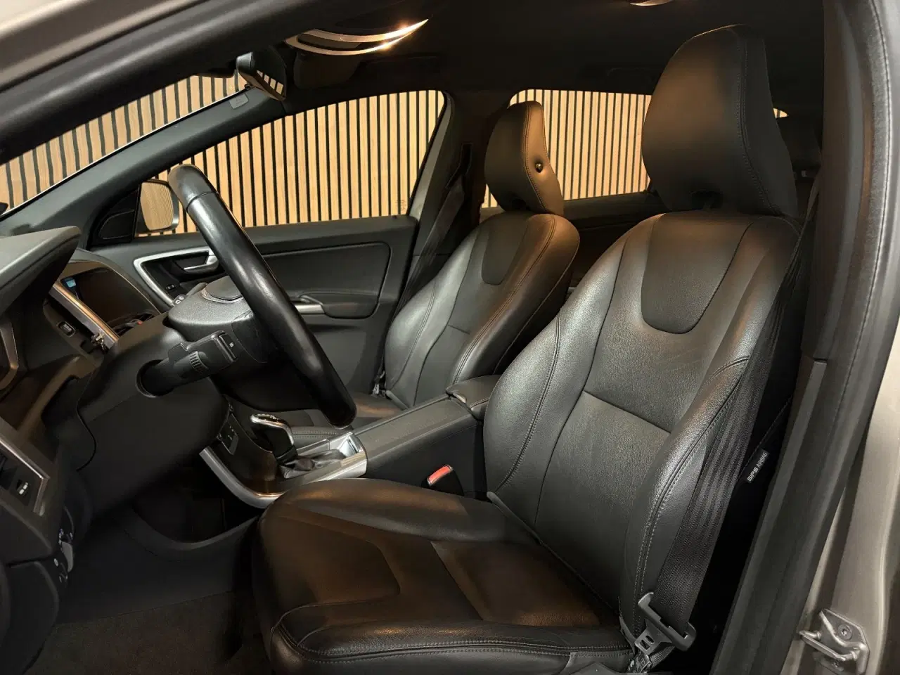 Billede 7 - Volvo XC60 2,0 D4 181 Momentum aut.