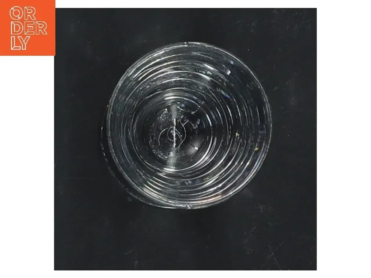 Billede 2 - Lille glasvase (str. 8,5x4,5 cm)