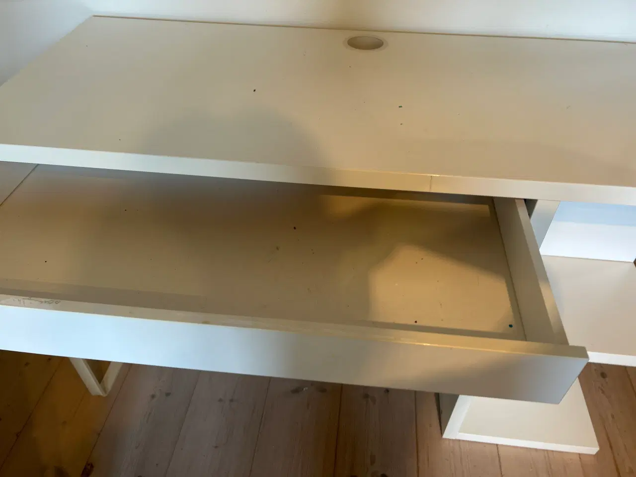 Billede 3 - Ikea skrivebord børn