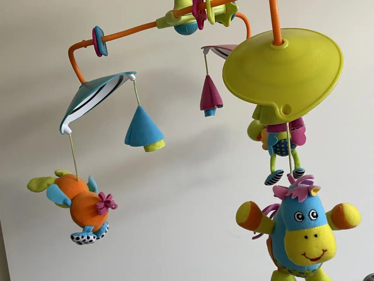 Billede 2 - Fischer-Price babymobile med musik og farverige fi