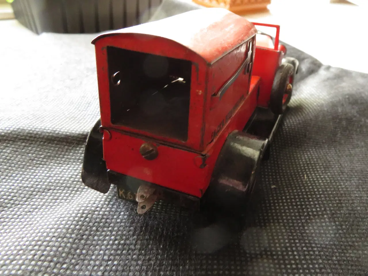 Billede 3 - Tekno Blikbiler 6 Stk. + reservedele.