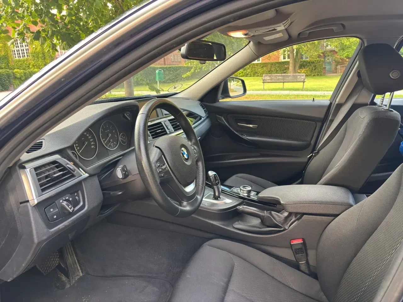 Billede 9 - BMW 320i 2,0 Executive aut.