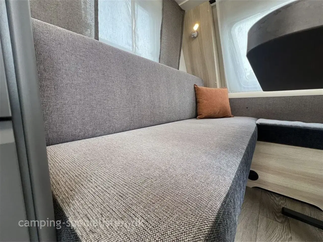 Billede 6 - 2026 - Hobby De Luxe 495 WFB   2025 Hobby 495 WFB De Luxe - se den nu hos Camping-Specialisten.dk i Silkeborg