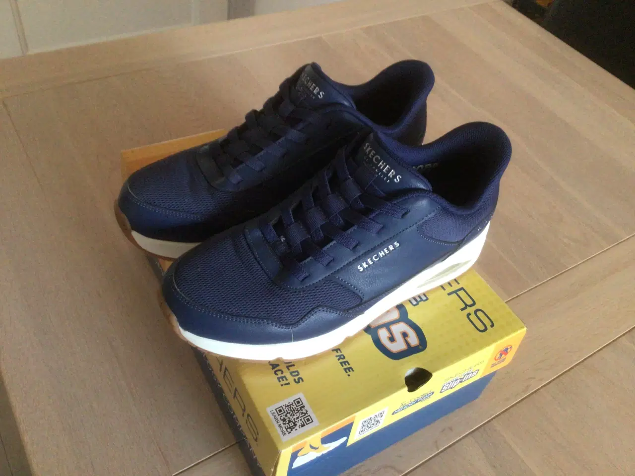 Billede 2 - Sketchers 43 - Uno Banksia