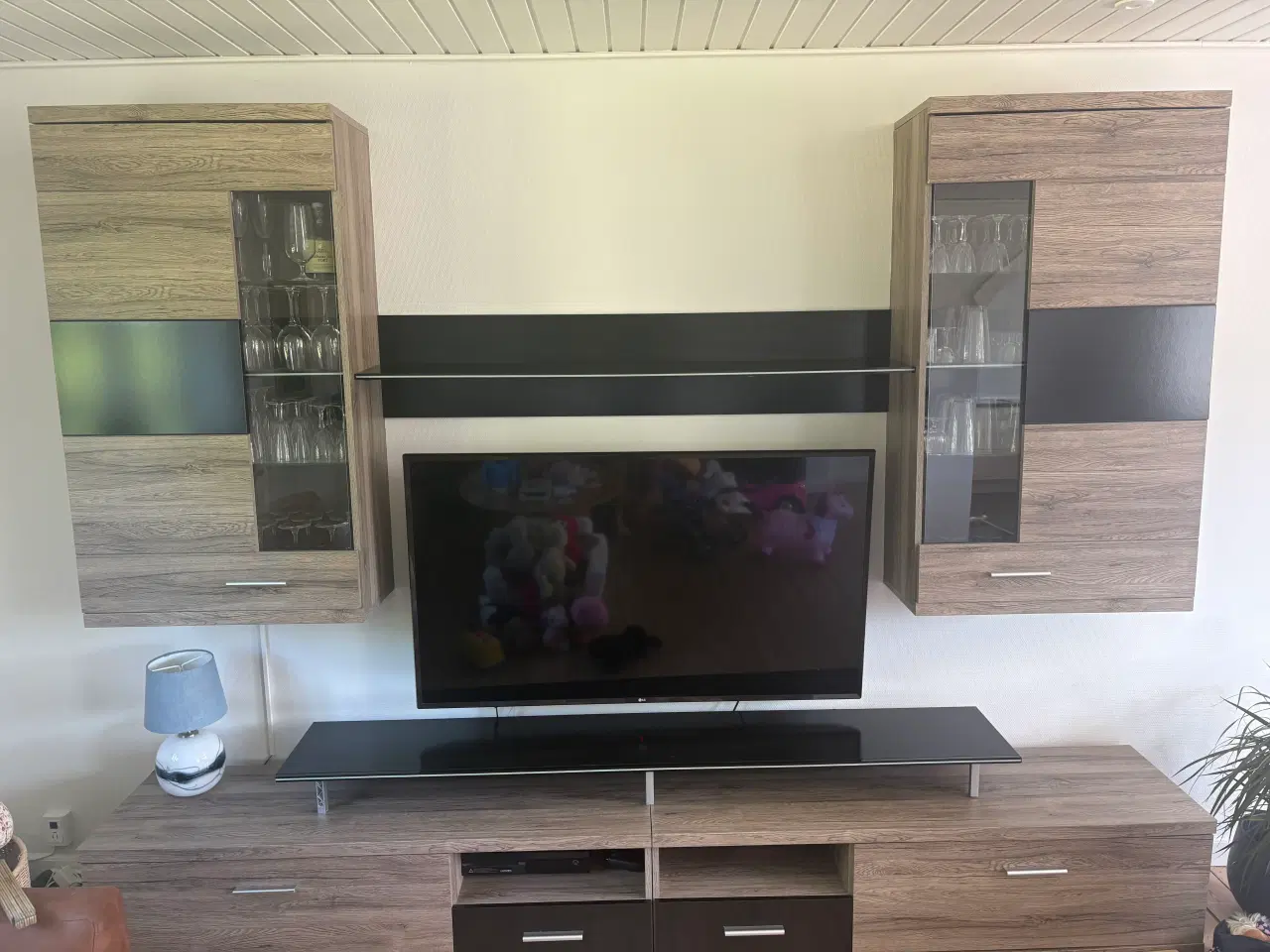 Billede 1 - TV møbler med lys i 