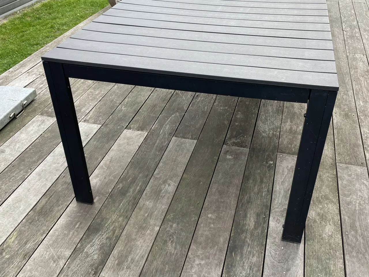 Billede 3 - Havebord i komposit sort Længde 210-310 cm