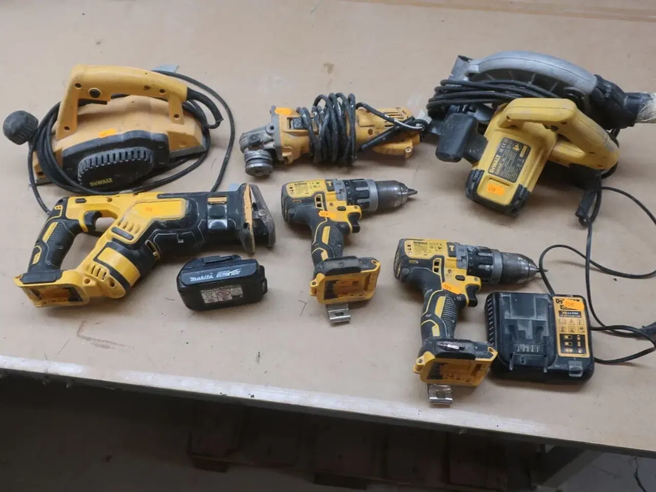 Billede 1 - 6 stk. elværktøj DEWALT