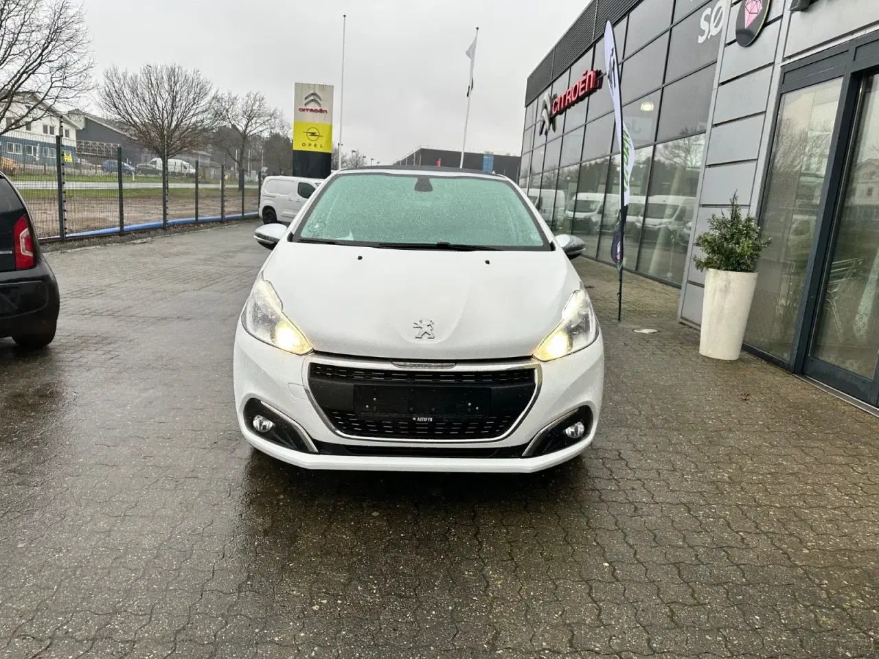 Billede 3 - Peugeot 208 1,2 PureTech 82 Allure Sky