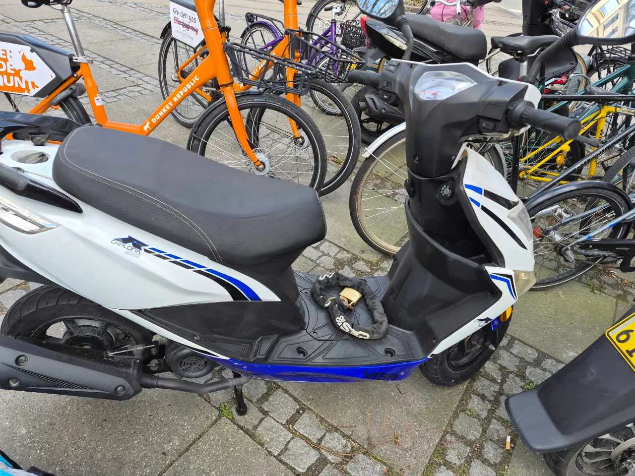 Billede 3 - I'm selling a VG scooter.