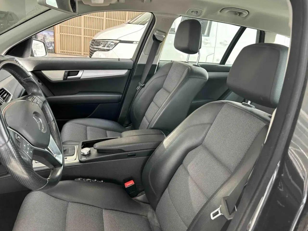 Billede 3 - Mercedes-Benz C220 d T 2,1 CDI BlueEfficiency Avantgarde 170HK Stc Aut.