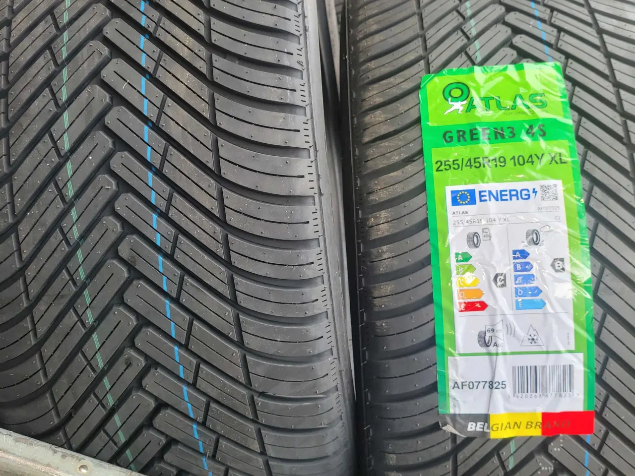 Billede 2 - 255 / 45 R 19