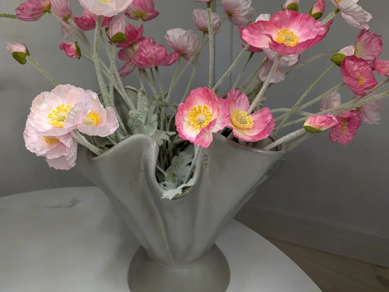 Billede 1 - Bloomingville Plier Vase – skulpturel vase