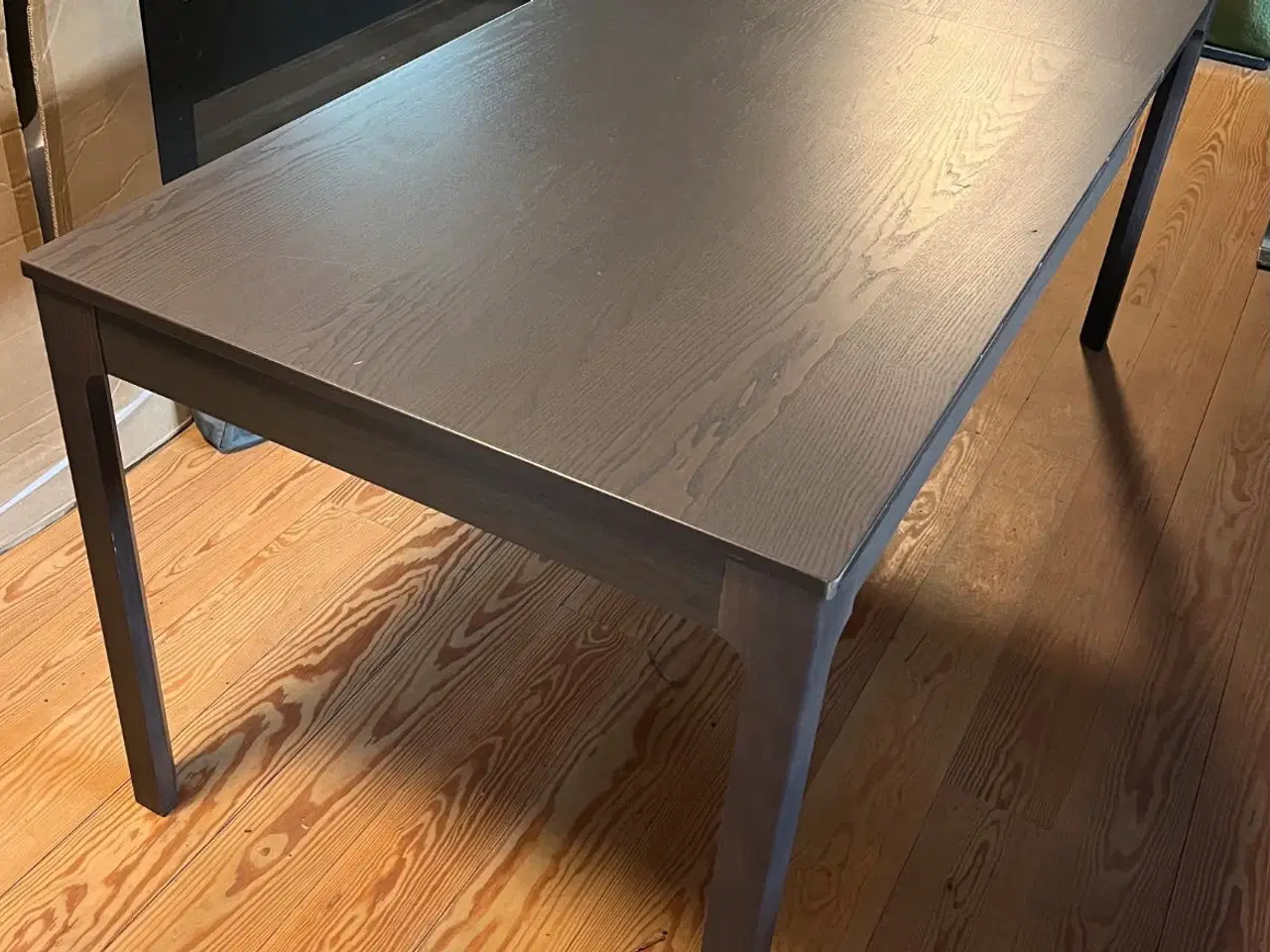 Billede 2 - Ikea Spisebord