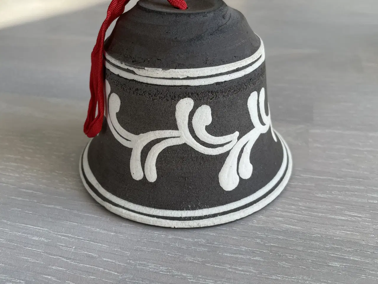 Billede 1 - Klokke i keramik