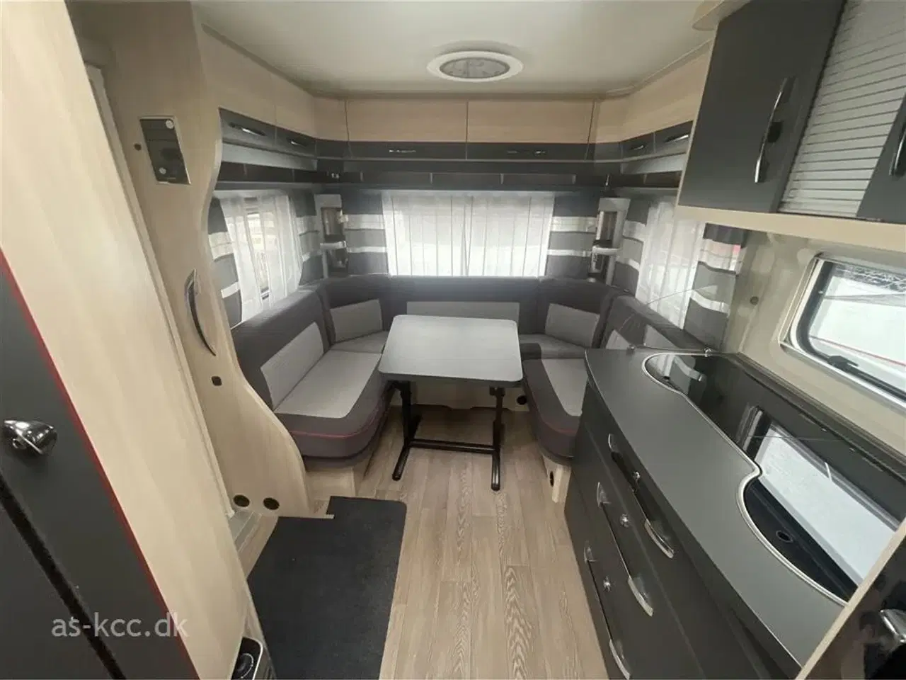 Billede 10 - 2017 - Hobby De Luxe Edition 460 UFe Hobby De LUXE Edition 460 UFe dobbeltseng