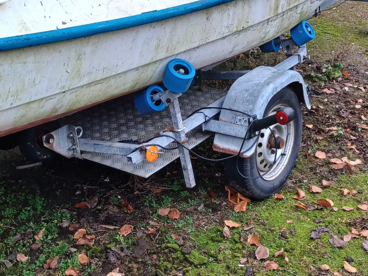 Billede 3 - jolle med Bådtrailer