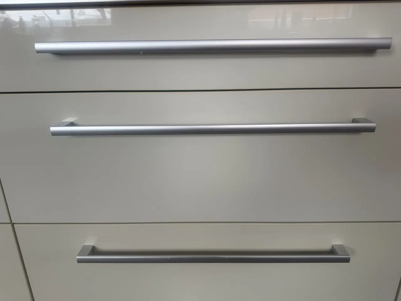 Billede 1 - Greb til skuffer og skabe