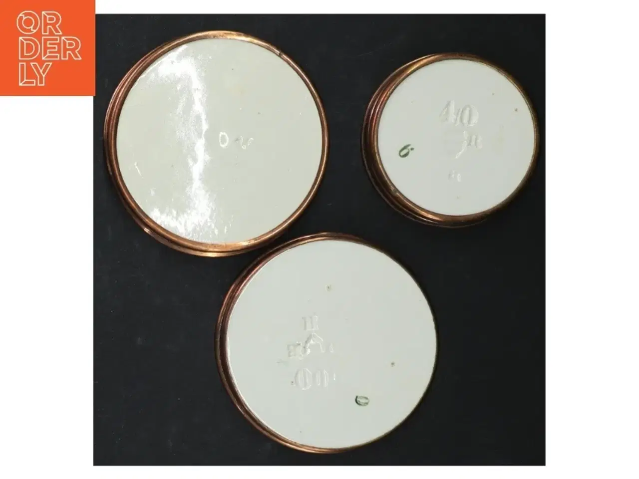 Billede 3 - Porcelænsbakker med blomsterdekoration (str. Ø. 9 cm og. ø 7 cm)
