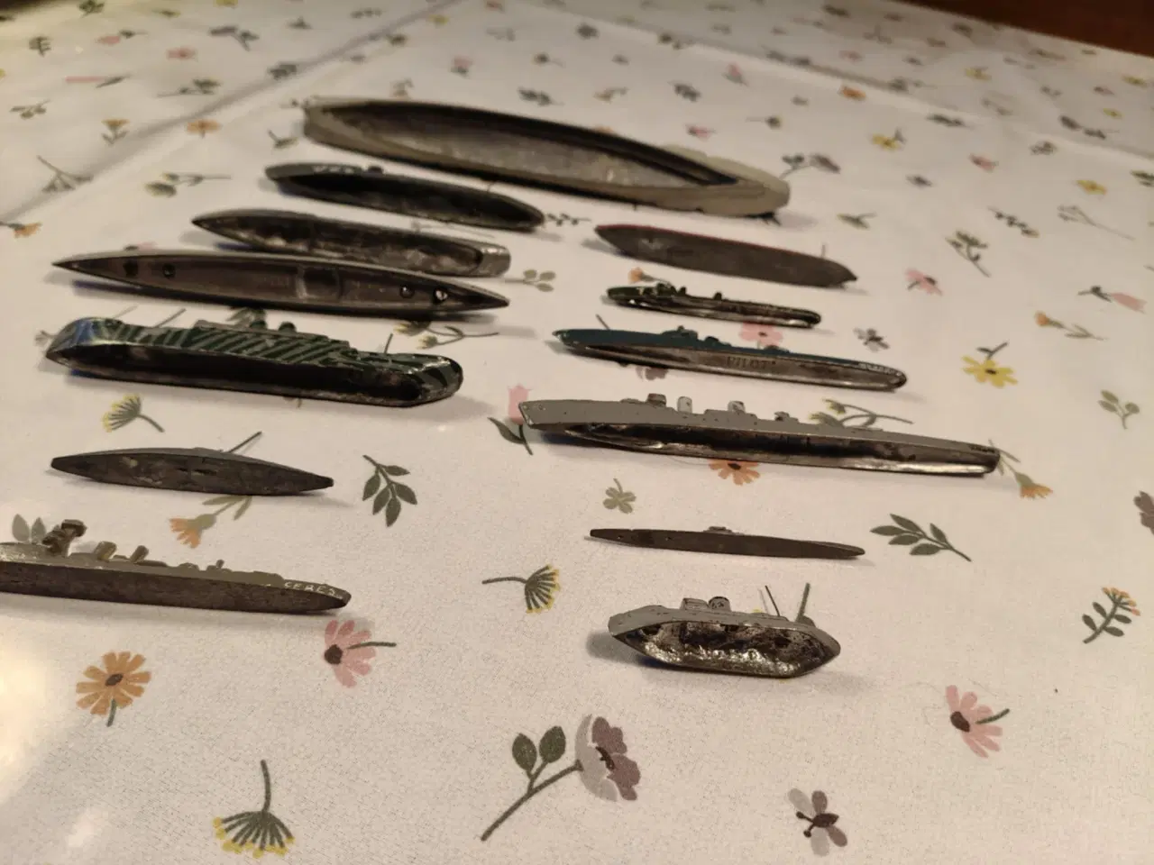 Billede 5 - super fedt lot af blyskibe og pilot