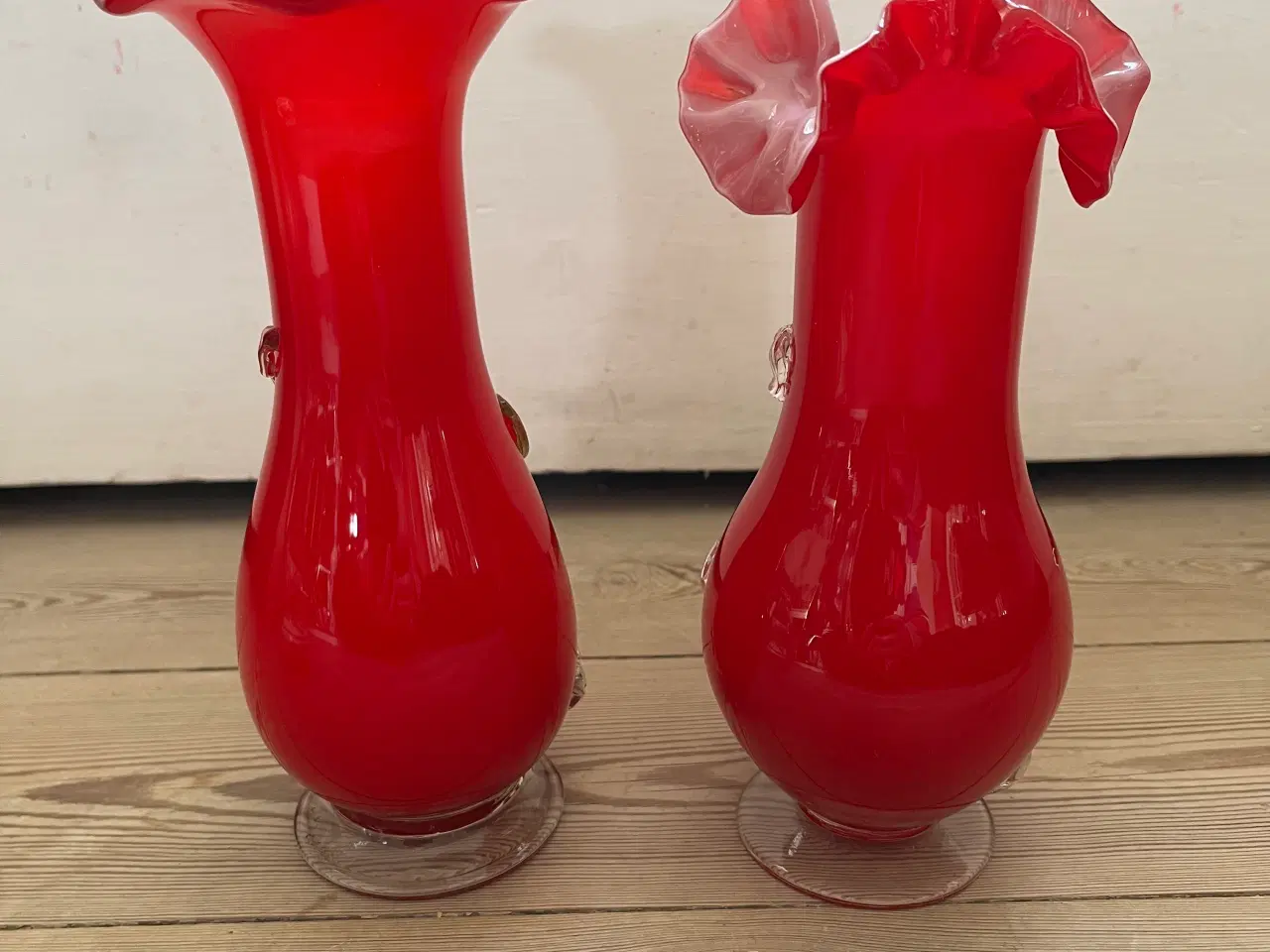 Billede 3 - 2 røde glasvase