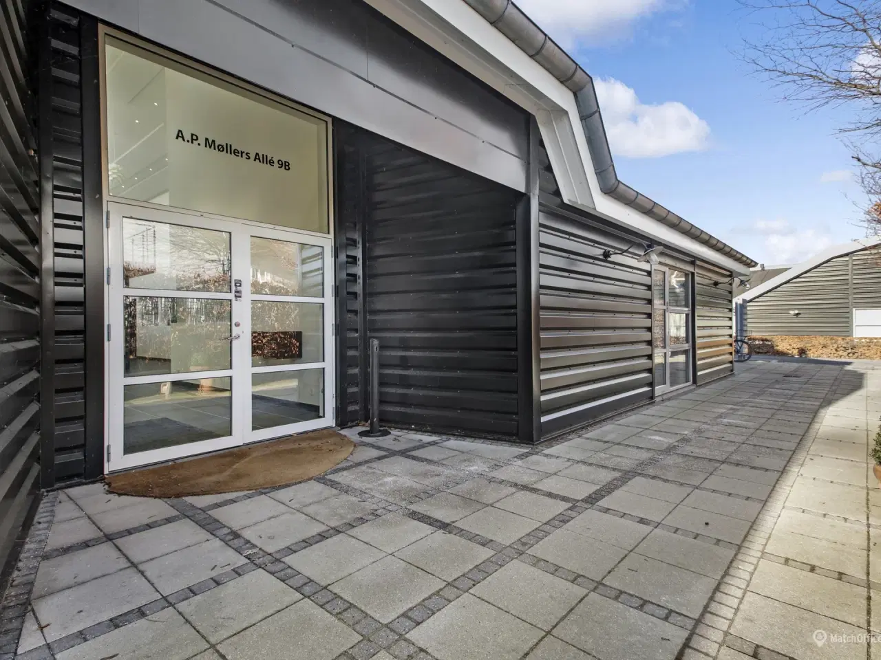 Billede 9 - Yderst indbydende lager med højt til loftet samt et lille kontor