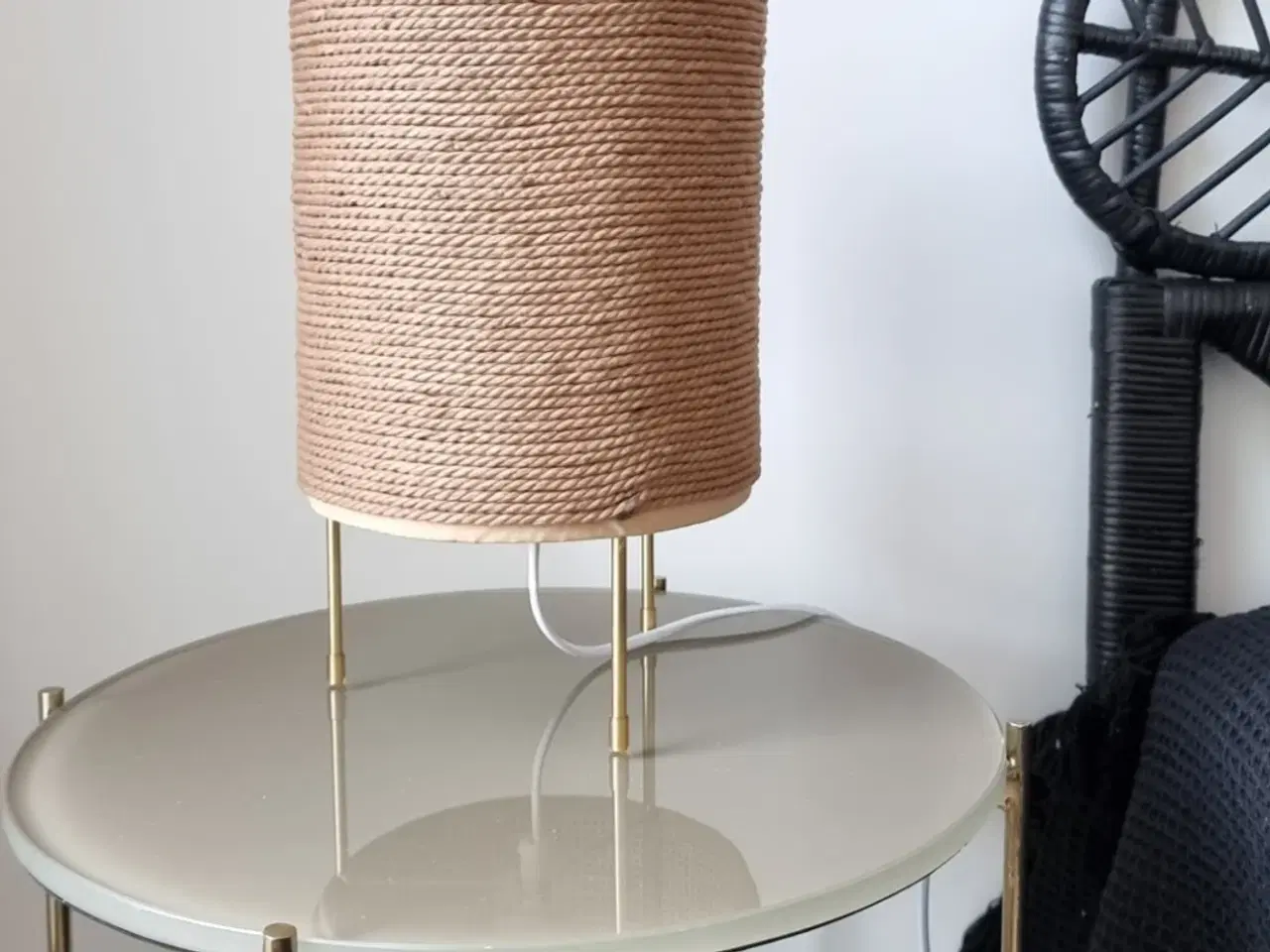 Billede 1 - Bordlampe Macrame med messingben