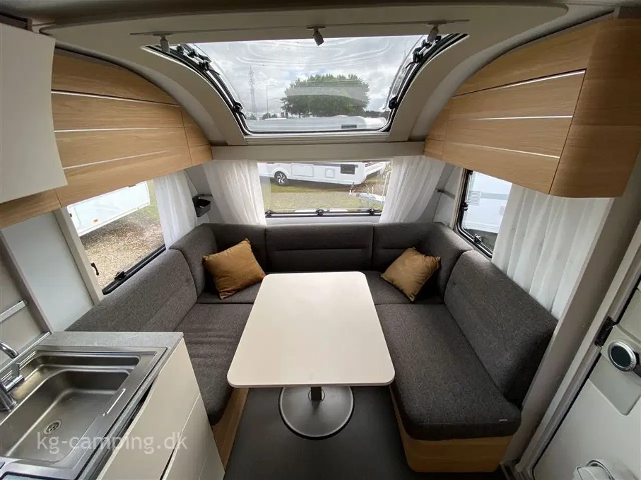 Billede 8 - 2021 - Adria Adora 522 UP Alde Centralvarme ALDE centralvarme, Truma XT mover, EL-ben, THULE markise, 200W solcelle anlæg, Aircon mm.