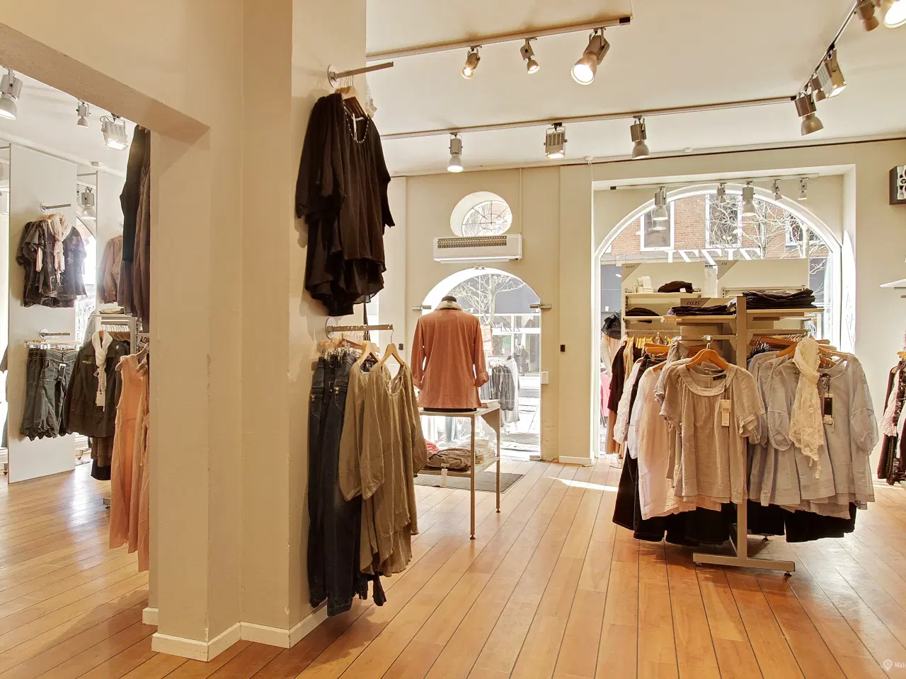 Billede 6 - Butik i gågaden ved Springvandspladsen