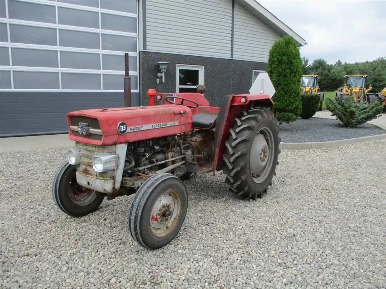 Billede 6 - Massey Ferguson 135 Sjælden Benzin MF135. Den starter og går godt