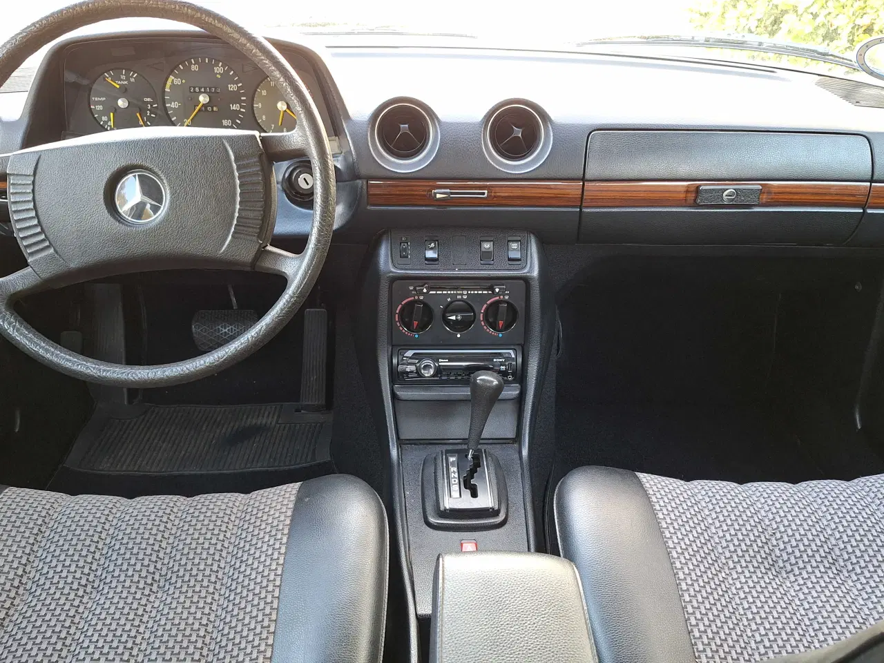 Billede 5 - Mercedes w123 240d aut.