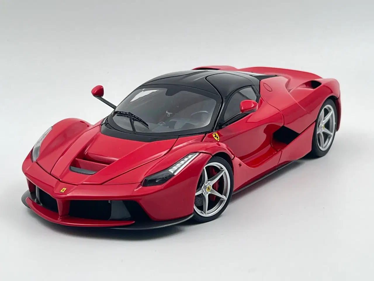 Billede 1 - 2013 Ferrari LaFerrari F150 HW Elite - 1:18  