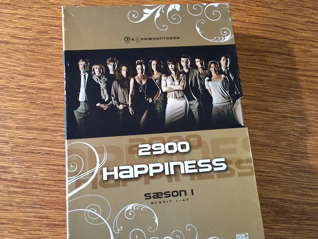 Billede 1 - 2900 HAPPINESS, 1.sæson, DVD TV-drama, 6 disk