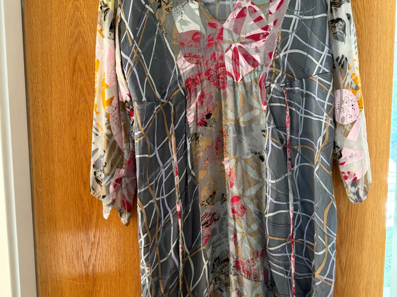 Billede 3 - Tone Baker silkekjole