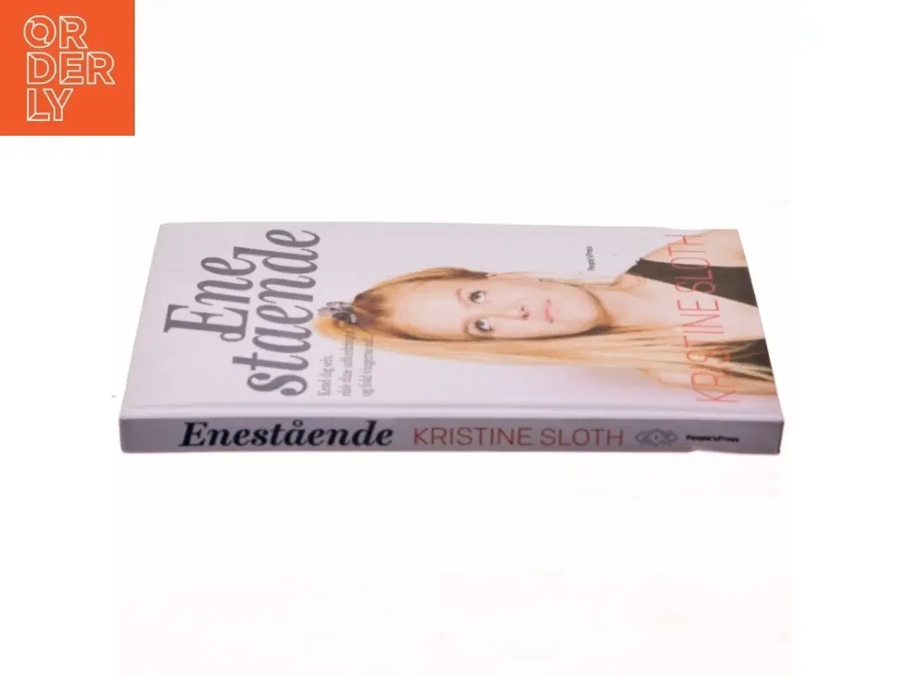 Billede 2 - Enestående : kend dig selv, elsk dine udfordringer, og fold vingerne ud! af Kristine Sloth (Bog)