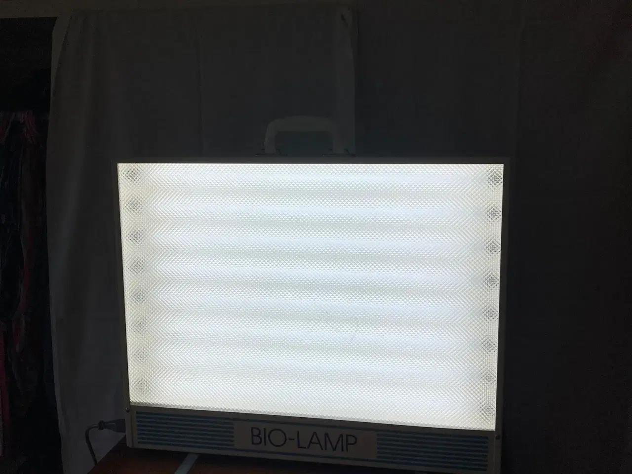 Billede 1 - LYSTERAPI,  skærm, lampe