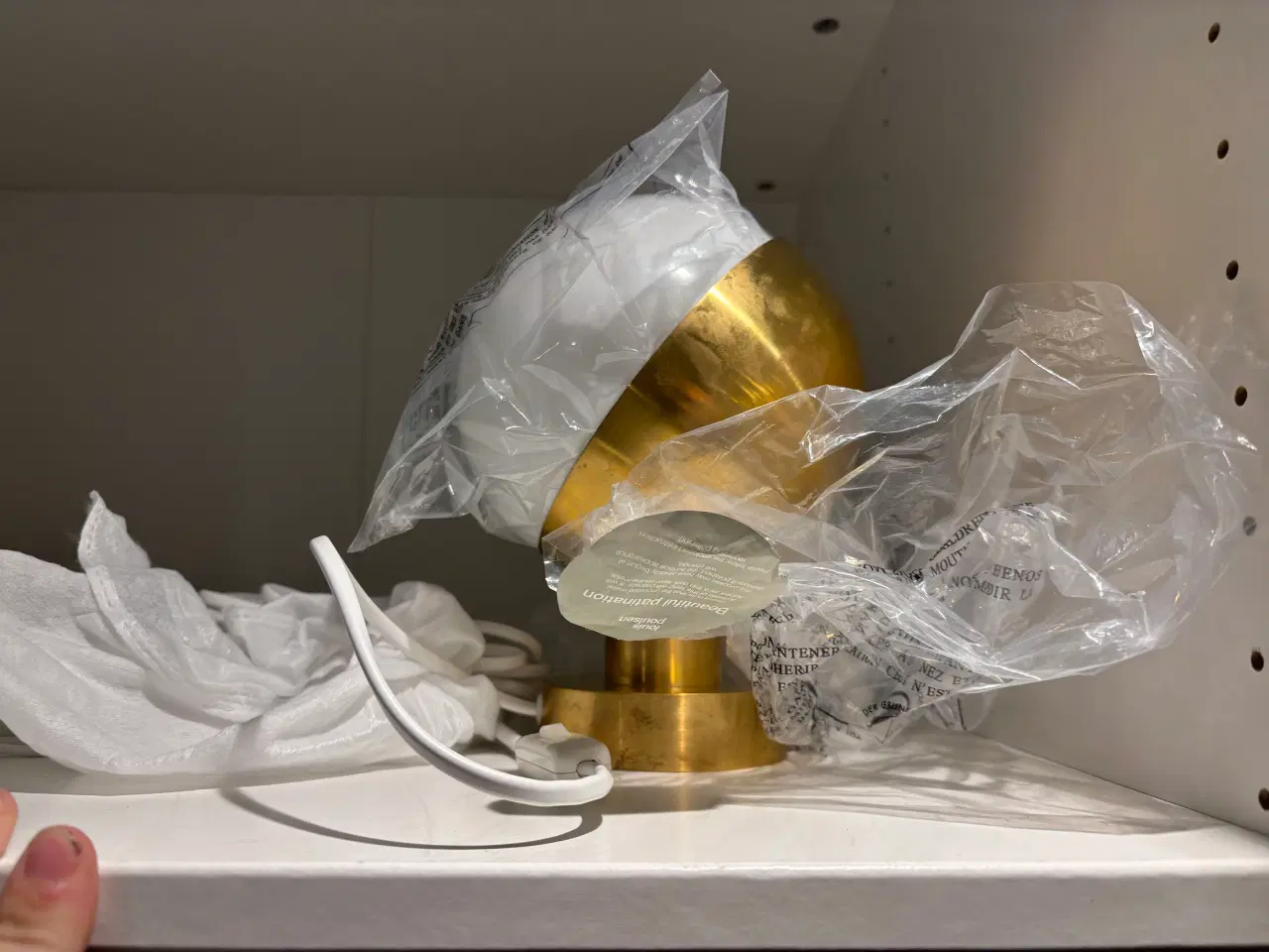 Billede 1 - VL Studio Væglampe Ø150 Brass – Louis Poulsen 