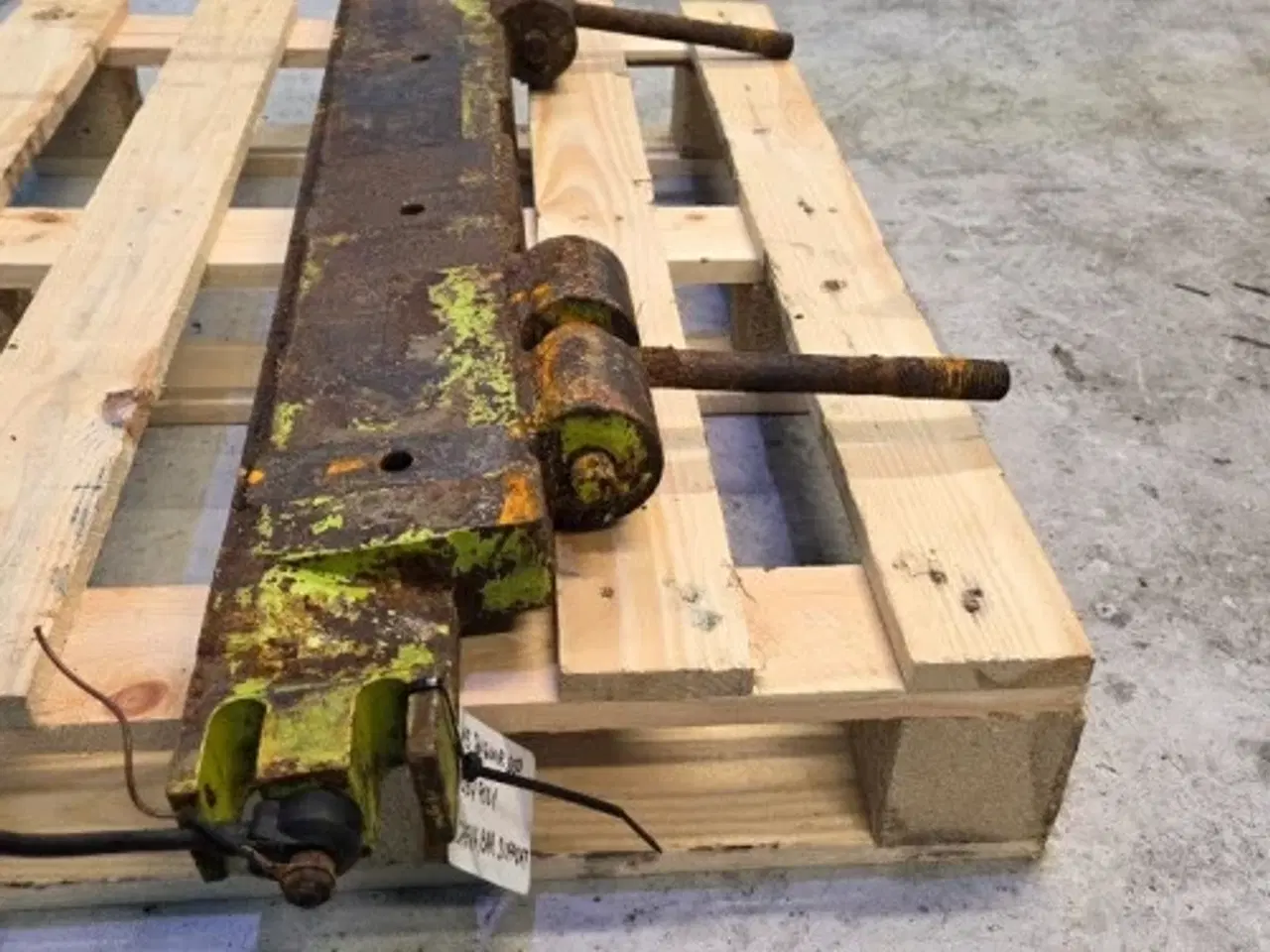 Billede 10 - Claas Jaguar 850 Støtte For Skærestang 9847021