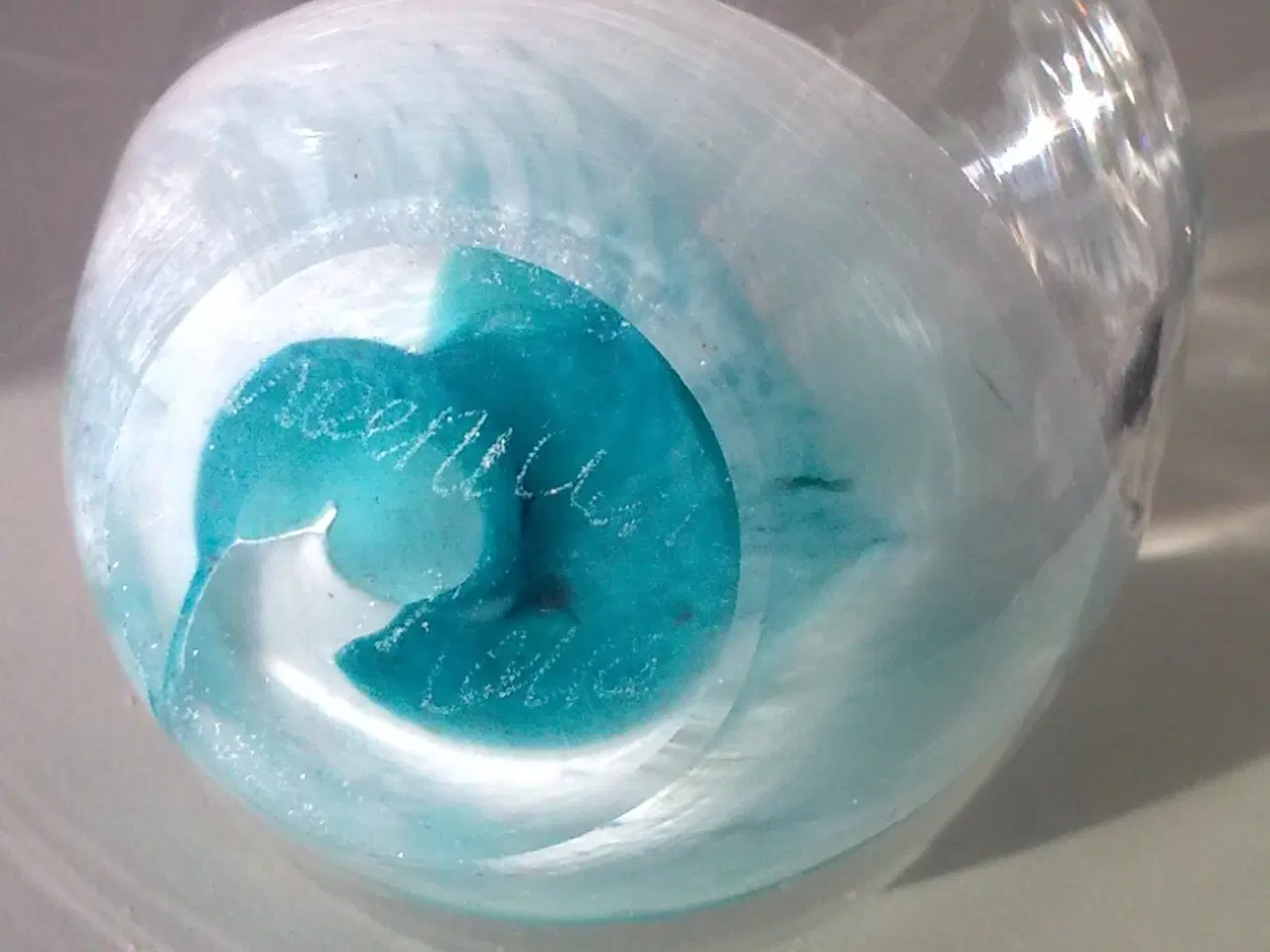 Billede 13 - Bornholm håndlavet glasvase Snogebæk glaspusteri