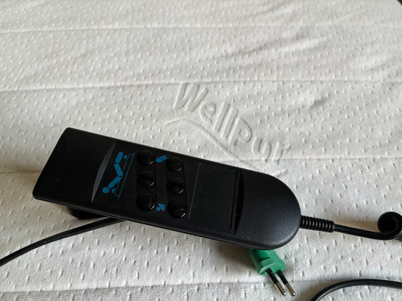 Billede 2 - Elevations seng med madras