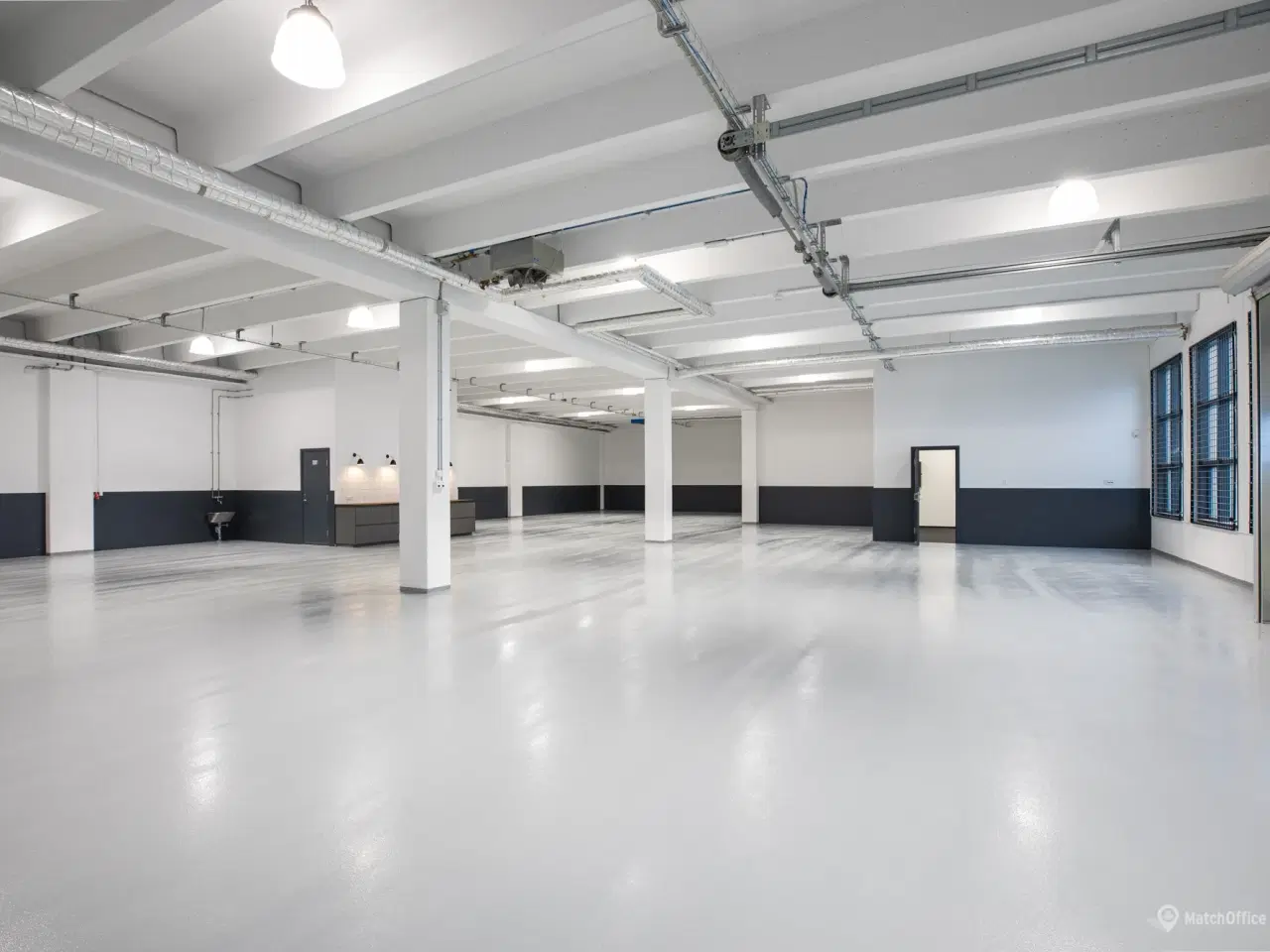 Billede 1 - 1503-34: Stensmosevej 24H, st., 2620 Albertslund – 490 m2