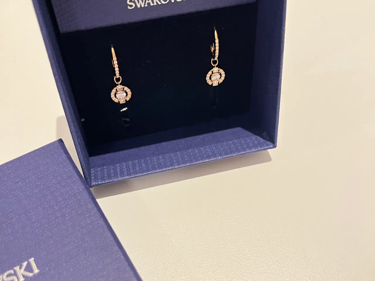 Billede 1 - Swarovski øreringe