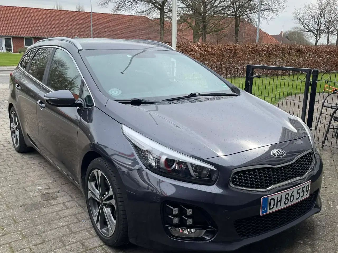 Billede 1 - Nysynet Kia Ceed sælges 