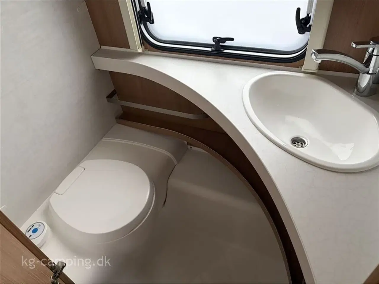 Billede 6 - 2022 - Fendt Saphir 465 TG   Enkeltsengsvogn med totalvægt 1500 KG. Fremtræder som ny !!   (ny vare på lager og under klargøring)