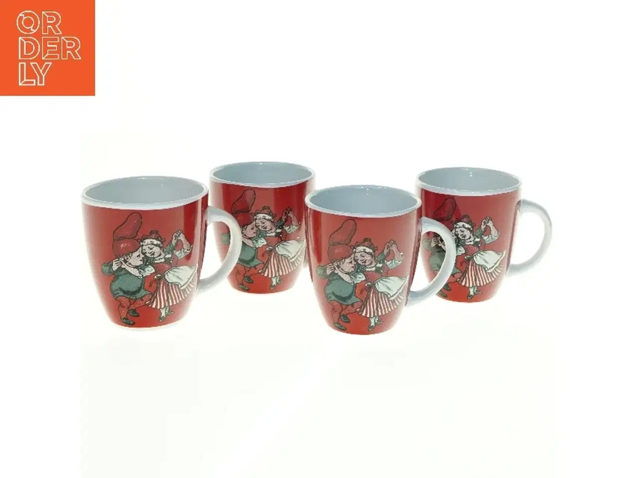 Billede 1 - Røde og hvide krus med jule dekoration fra Søstrene Grene (str. H. 9,5 cm. ø. 8,5 cm)