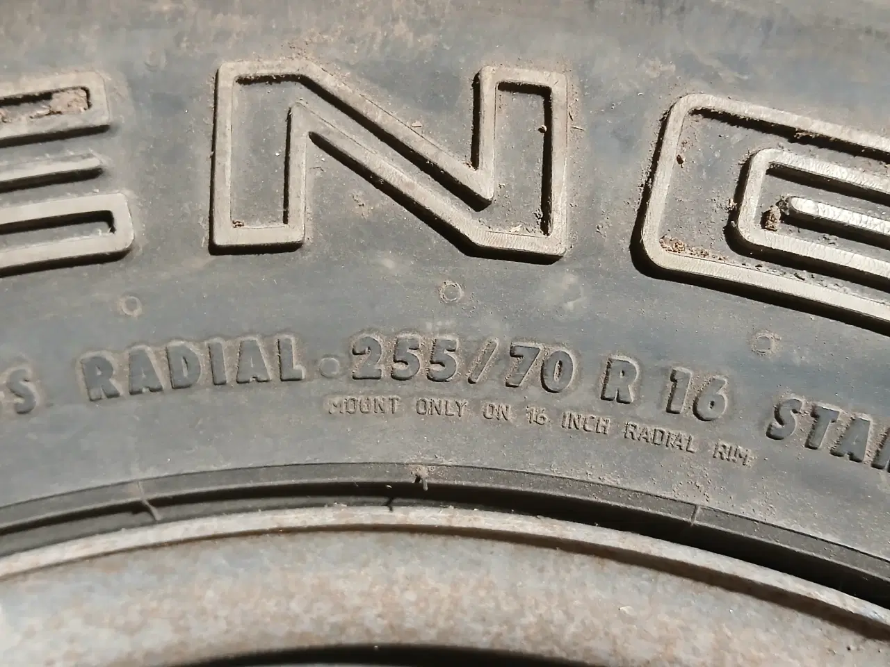 Billede 3 - 4x4 fælg med  AT dæk. M/S