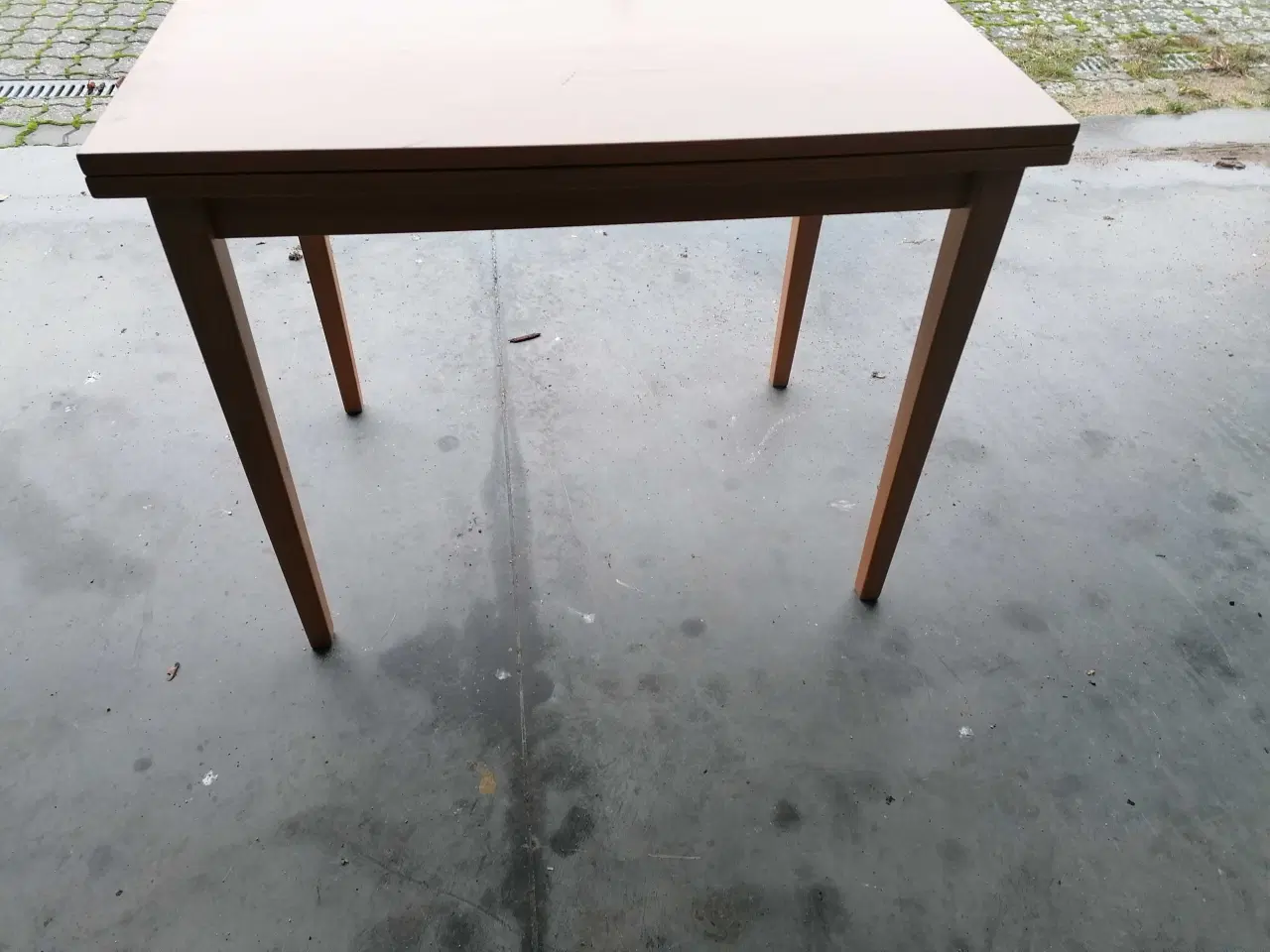 Billede 8 - Lille Charmerende Klapbord / Spisebord