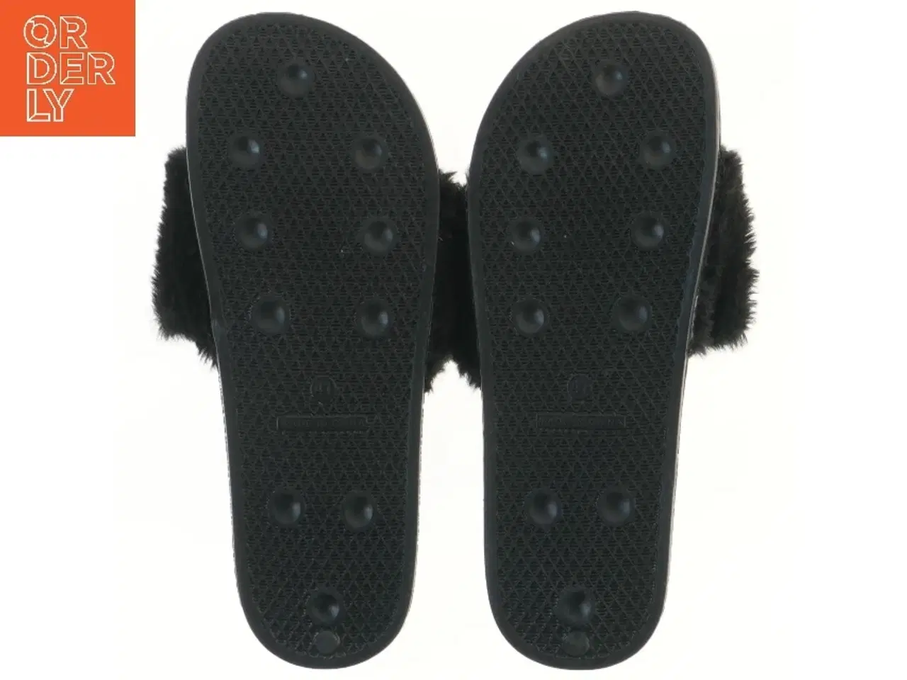 Billede 3 - Pelsbeklædte hjemmesko (str. 41 )