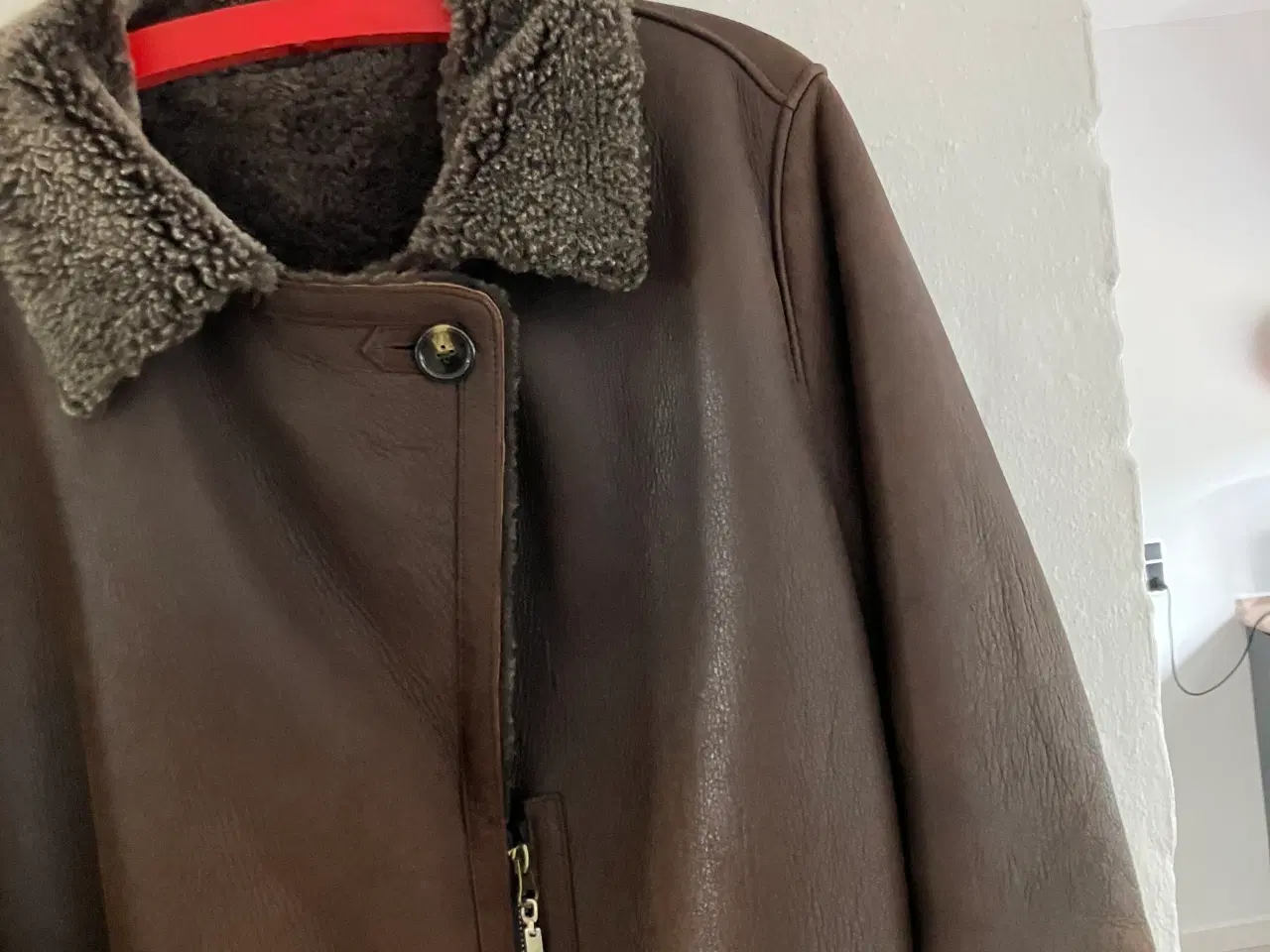 Billede 2 - Lammeskindsjakke