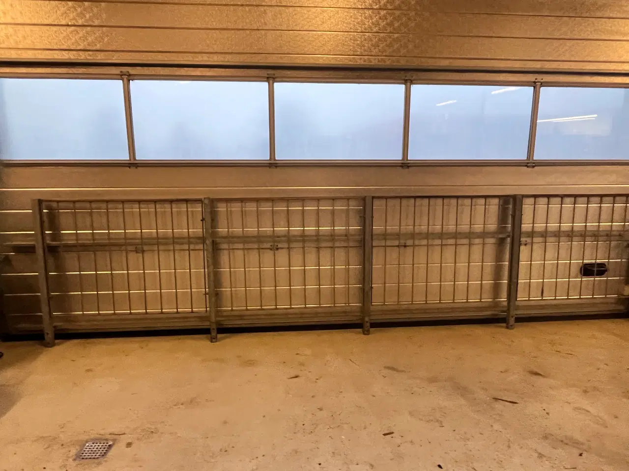 Billede 1 - Galvaniseret rækværk/hegn med håndliste